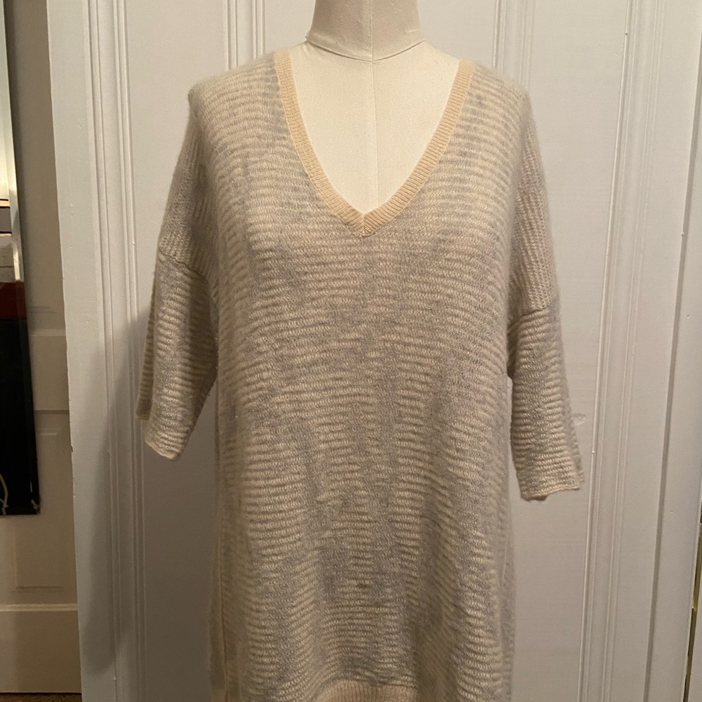 V-Neck Striped Sweater - Cream